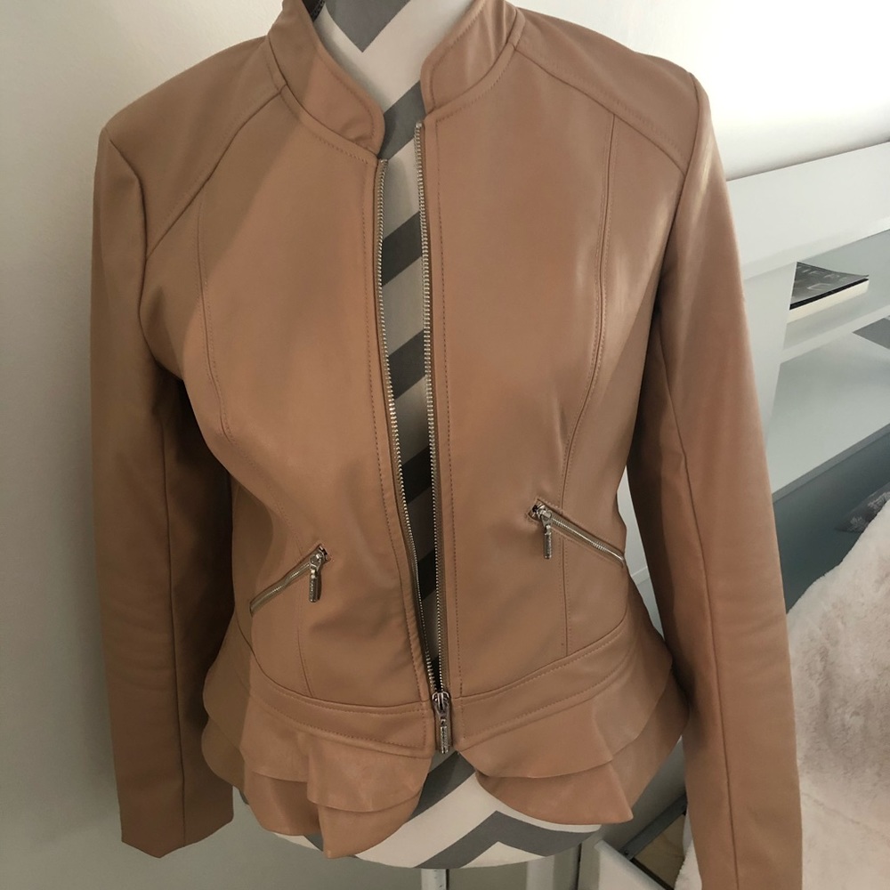 NWOT never worn guess blazer .